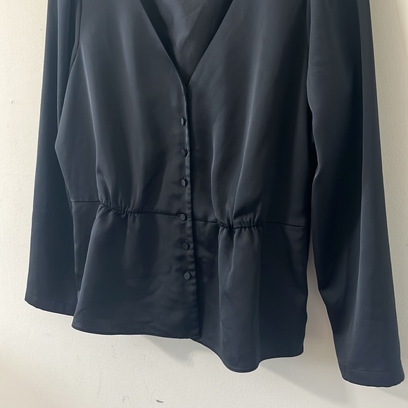 J.Crew Satin Back Crepe Button-Front Black Blouse Size 10 - Picture 9 of 11